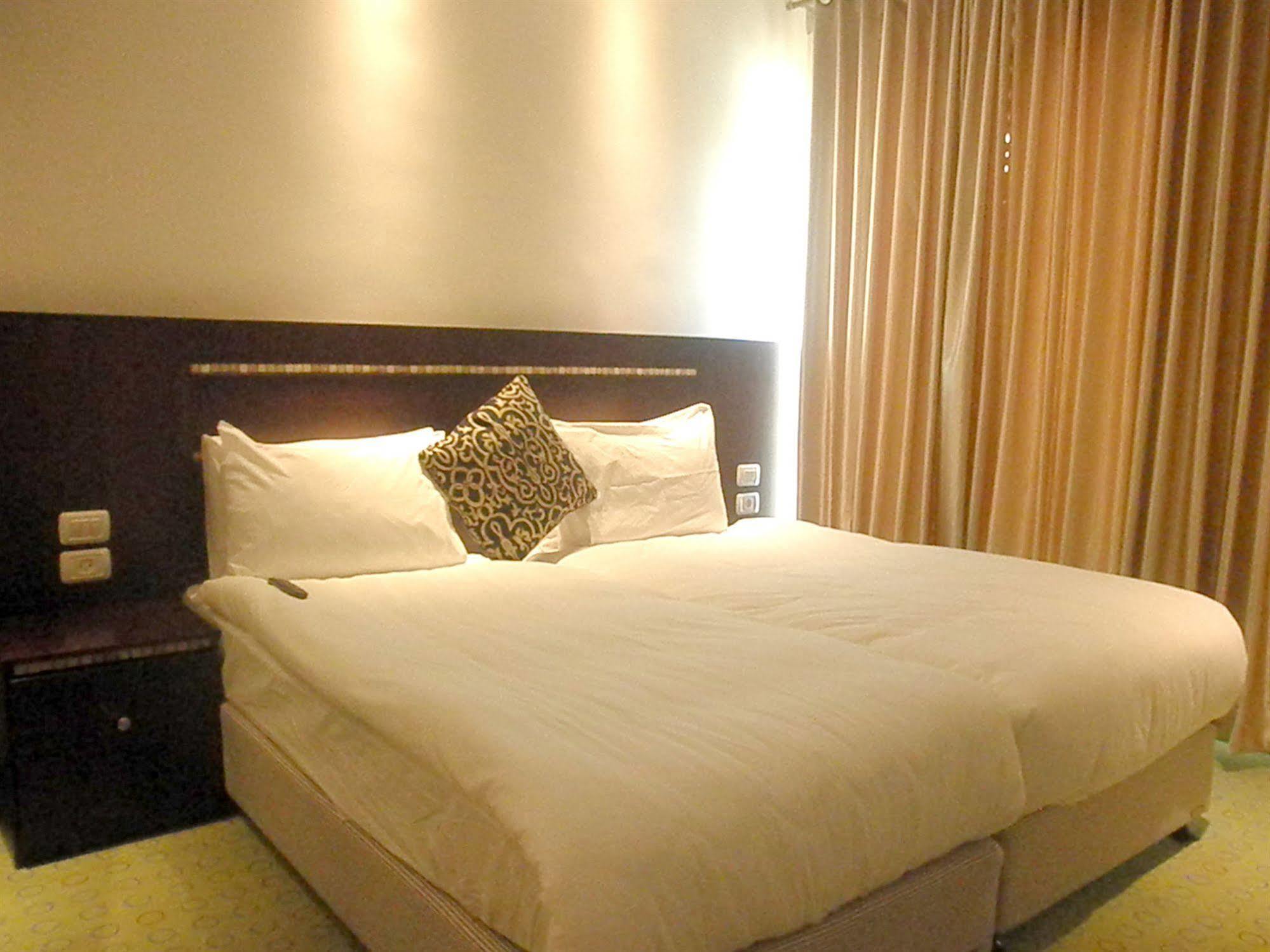 Commodore Hotel Baitulmaqdis Luaran gambar